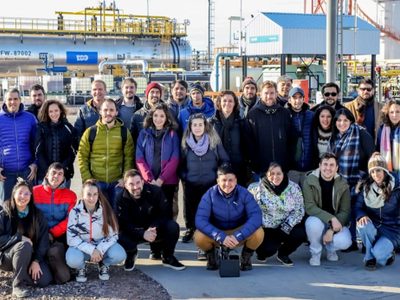 Estudiantes visitaron el yacimiento Loma Campana
