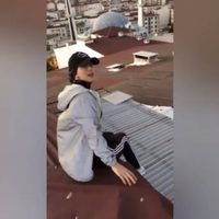 Muere tiktoker de 23 años al caer de la azotea de un edificio de 9 pisos mientras grababa un video