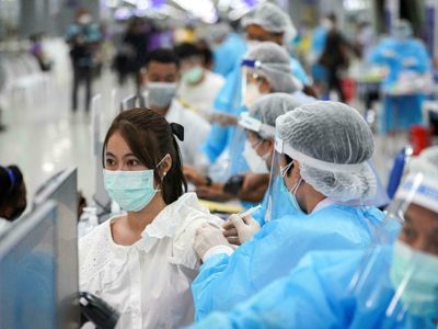 China vuelve a batir récords: ya aplicaron más de 2.000 millones de vacunas