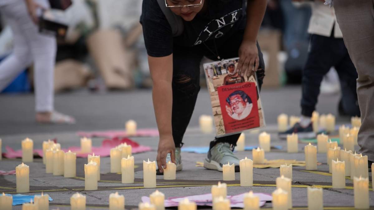 Colectivos de familiares de victimas de desaparición forzada se manifiestan