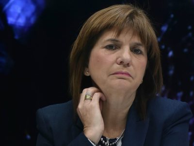 "Volvieron los bolsos", Patricia Bullrich agita las llamas de la grieta