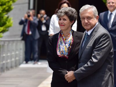 No habrá 'ni palomas mensajeras ni halcones amenazantes”, se compromete AMLO ante los otros poderes (Video)