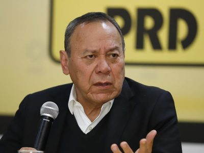 Jesús Zambrano admite que el PRD “ya no existe más”