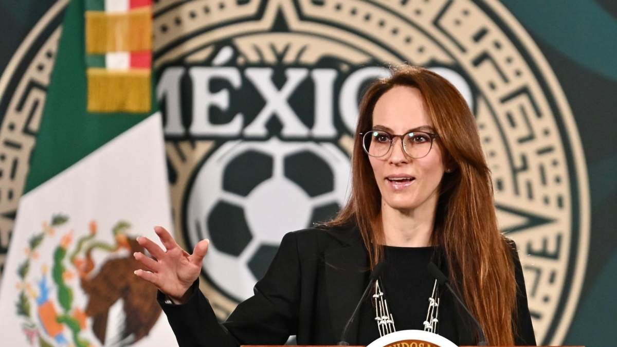 Gabriela Cuevas en la conferencia matutina