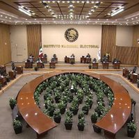 Improcedentes, medidas cautelares sobre revocación de mandato y difusión de propaganda: INE