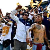 La Rebel da la bienvenida a Dani Alves, nuevo jugador de los Pumas (Video)