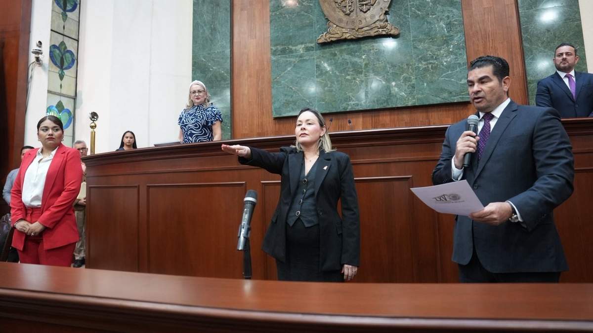 Yeraldine Bonilla jura al cargo de gobernadora interina