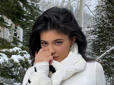 "¡Una bomba!" Kylie Jenner solo necesita una soga y encaje para elevar pulsaciones ¡Se atrevió a tod