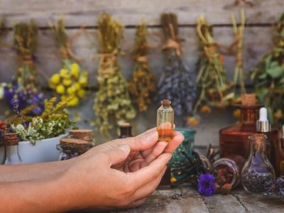 Con hierbas que usás en la cocina: el poderoso ritual para atraer la abundancia y prosperidad