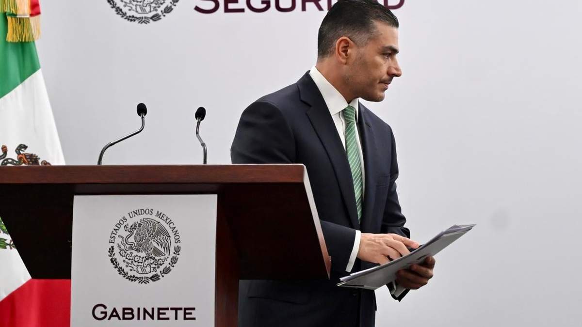 Omar García Harfuch en la conferencia