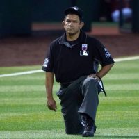 El ampayer mexicano Alfonso Márquez estará en la Serie Mundial