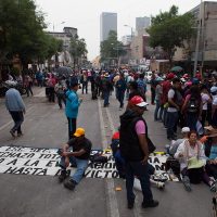 Maestros de la CNTE marchan al Senado