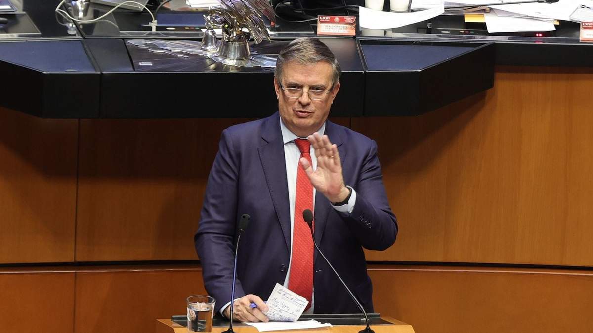 Marcelo Ebrard en el Senado