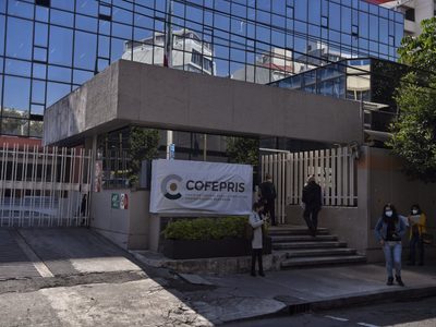 El INAI ordena a Cofepris revelar lista de los medicamentos más falsificados