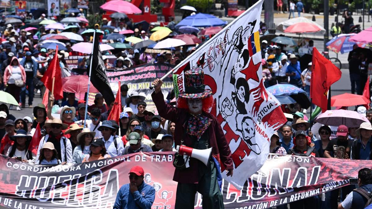 Movilización de la CNTE