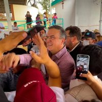 Ebrard fue recibido al grito de "¡Presidente!" durante campaña de Julio Menchaca en Hidalgo (Video)