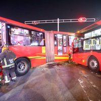 Conductores de Metrobús que chocaron en Reforma no iban ebrios: Semovi