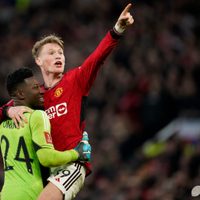 Con gol de último minuto Manchester United supera al Liverpool en tiempo extra