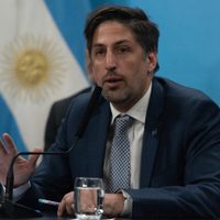 Clases presenciales: Trotta presentó el índice epidemiológico para volver a las aulas