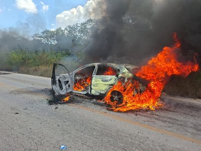 Autoridades cercan Cancún por quema de vehículos tras muerte de “El Mencho”