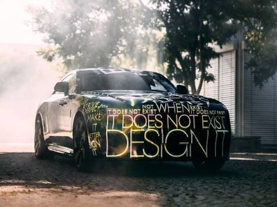 Rolls-Royce fabricará solo automóviles eléctricos a partir de 2030