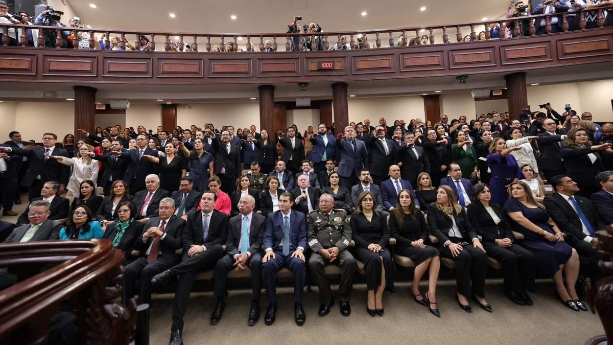 Magistrados y personas juzgadoras rinden protesta ante el Congreso estatal de Coahuila