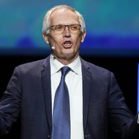 Revienta crisis automotriz: renuncia director de Stellantis, cuarto mayor fabricante del mundo