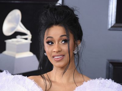 Cardi B publicó esta increíble foto y confundió a todos sus fanáticos