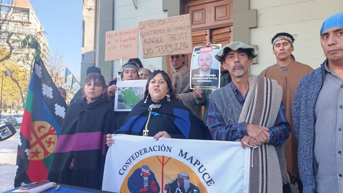 Protesta Mapuche en Casa de Gobierno Fuente (Facebook)
