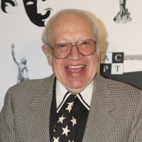 Muere Eduardo Manzano, comediante de “Los Polivoces” y “Una familia de 10”