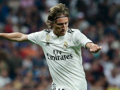Se negó: el futbolista al que comparan con Luka Modric rechazó una oferta del Real Madrid
