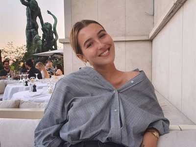 Relajada bajo el sol: Alba Díaz recibe al verano de esta manera