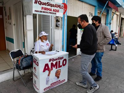 El INE, la "ratificación" del mandato y la manipulación política