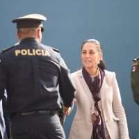 'Hay quien se sube a un ladrillo y se marea”: Sheinbaum sobre Urzúa