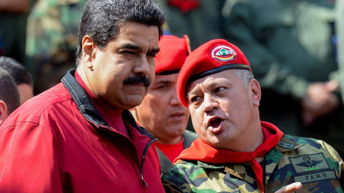 Diosdado Cabello y Nicolás Maduro. Fuente: (Twitter)