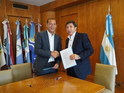 Omar Gutiérrez y Daniel Arroyo se reunieron para hablar de futuras obras en la provincia