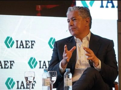 En la convención anual del IAEF, en Bariloche, Figueroa pidió tener una mirada federal del país