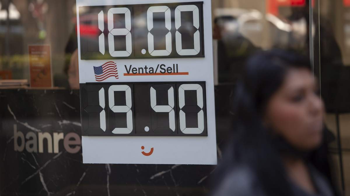 ¿Adiós al superpeso?