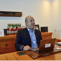 Felipe Calderón propone construir nuevo partido político y enfrentar la "dictadura populista"