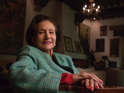 Ifigenia Martínez es designada como presidenta de la mesa directiva de los Diputados