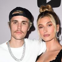 ¡Sin pudor! Justin Bieber y Hailey Baldwin salieron a hacer compras con unos atuendos muy extraños