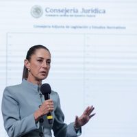 Sheinbaum presenta cambios a la iniciativa para prohibir el maíz transgénico