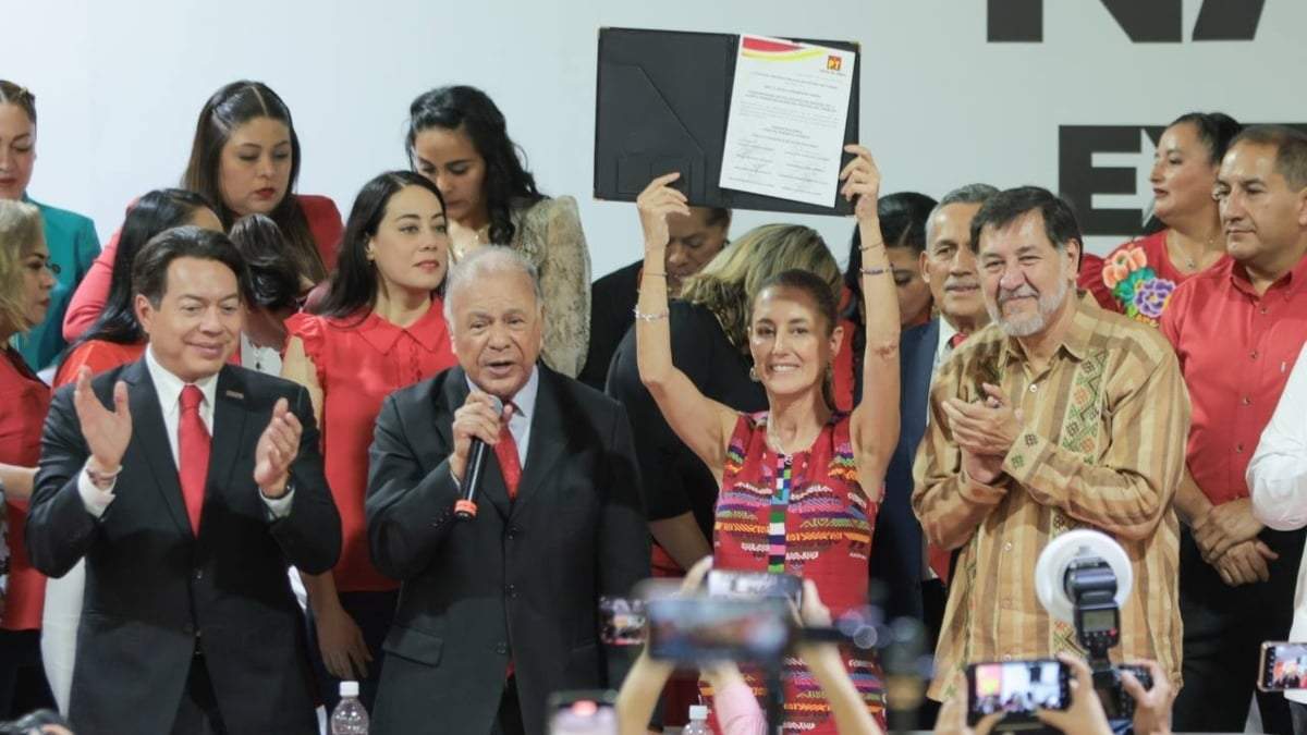 Claudia Sheinbaum con los líderes del PT