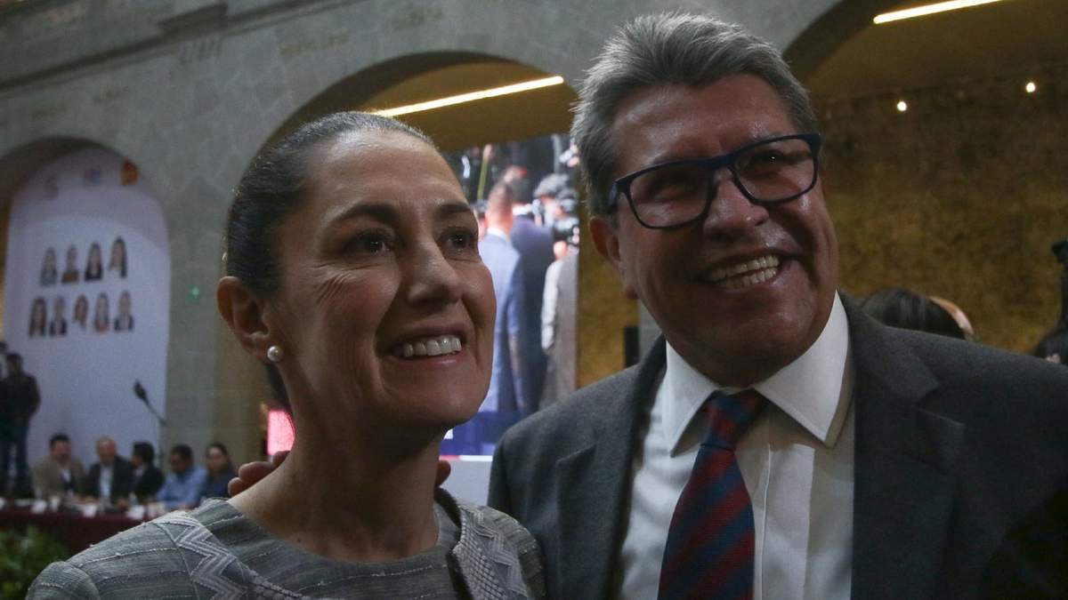 Claudia Sheinbaum, jefa de gobierno de la Ciudad de México, y Ricardo Monreal