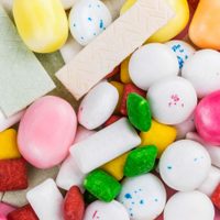 Conocé este impactante dato nutricional que te hará pensarlo 2 veces antes de volver a comprar este famoso chicle