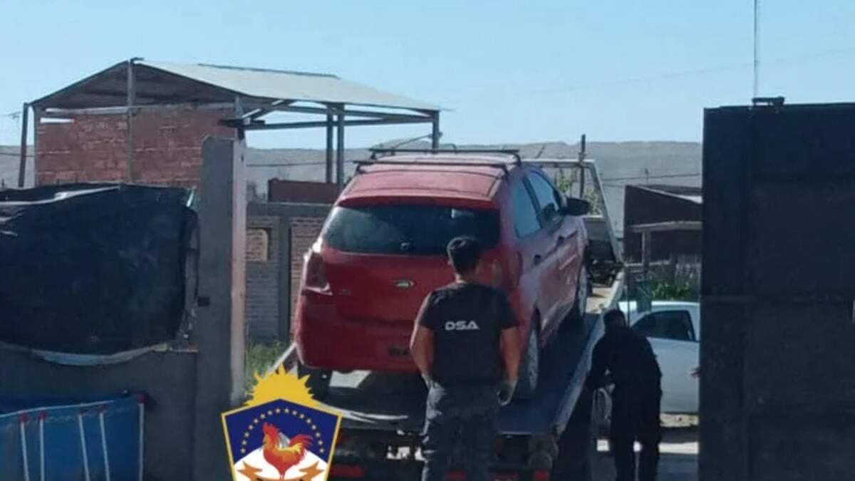 Agentes de policía en Plottier. Fuente: (Policía de Neuquén).