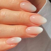Manicura francesa perfecta en casa: cómo lograr uñas limpias y elegantes en solo 5 minutos esta primavera