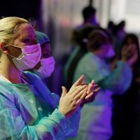 El personal de salud en España en riesgo por Covid-19: 6 muertos y 12 mil infectados