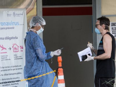 Grave: la Argentina registró 52 fallecimientos por coronavirus, y 2.845 nuevos contagios