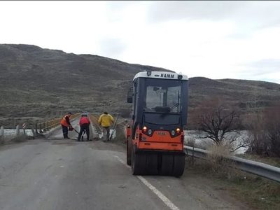 Vialidad Nacional realizó reparaciones de baches en el viejo puente de La Rinconada